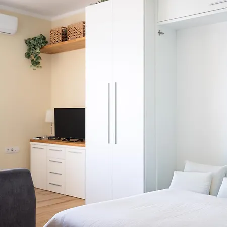아파트 Lovely Modern With An Incredible View