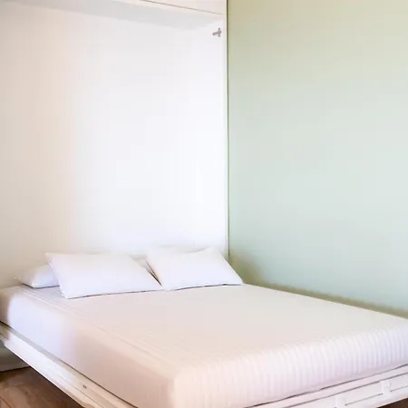 Lovely Modern With An Incredible View 아파트 아데제
